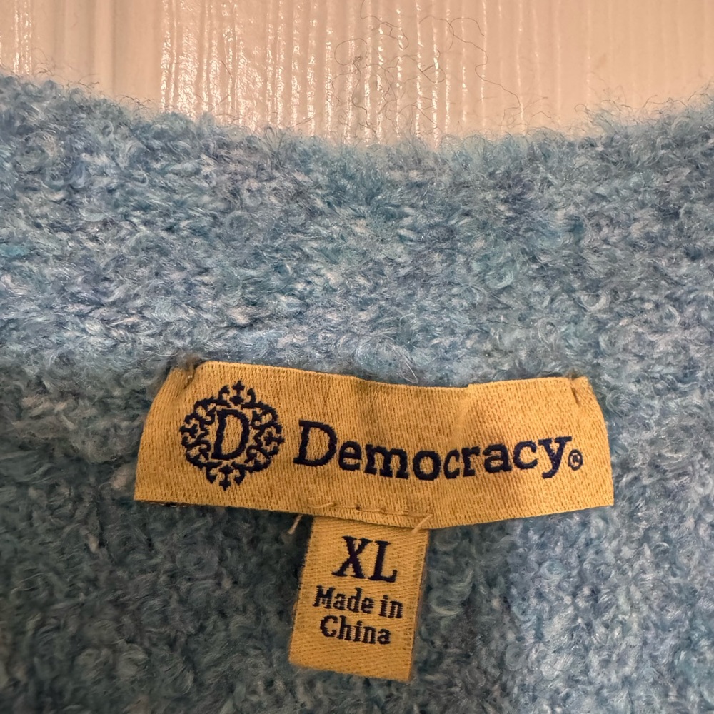 NWT Democracy Wide Sleeve Sweater Size XL - Picture 3 of 5